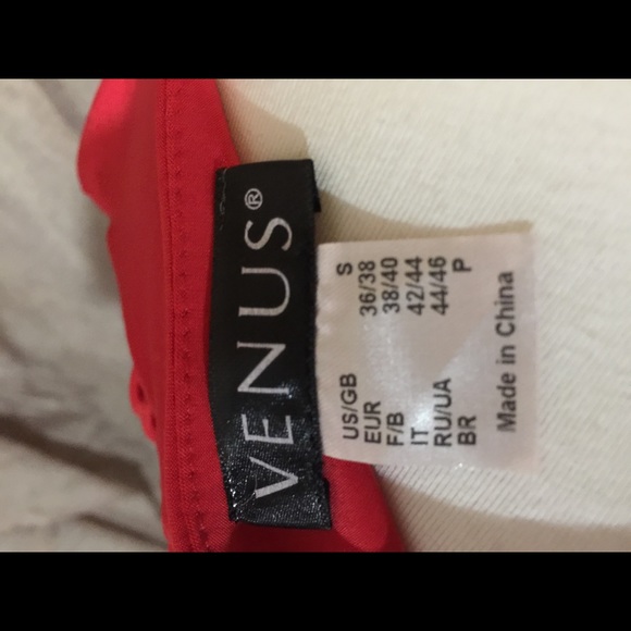 VENUS Silky Red Hip Hugging Long Sleeve Blouse - Picture 8 of 8